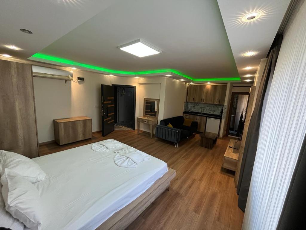 Family Apart Hotel Истанбул Екстериор снимка